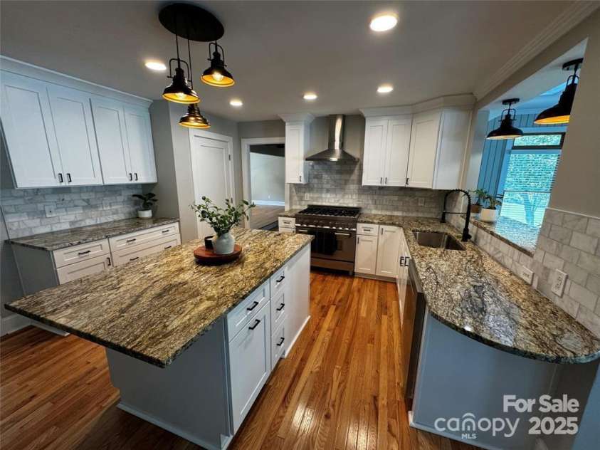 3424 Red Fox Trail, Matthews, NC 28104.  MLS# CAR4301295, YatesRealty ID 10919. 
