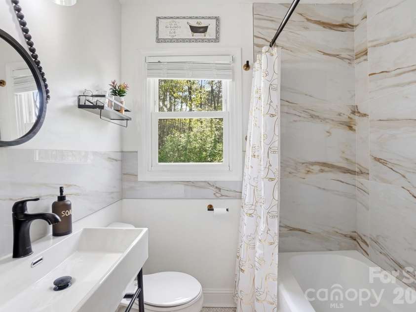 2104 Hillcrest Avenue, Albemarle, NC 28001.  MLS# CAR4365674, YatesRealty ID 10920. 