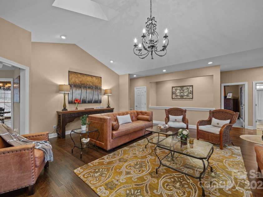 43 Smokemont Drive, Arden, NC 28704.  MLS# CAR4197497, YatesRealty ID 10921. Spread out in this comfortable living room!