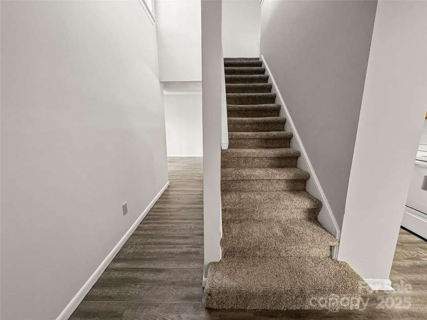 7140 Stonington Lane, Charlotte, NC 28227.  MLS# CAR4227224, YatesRealty ID 10922. 