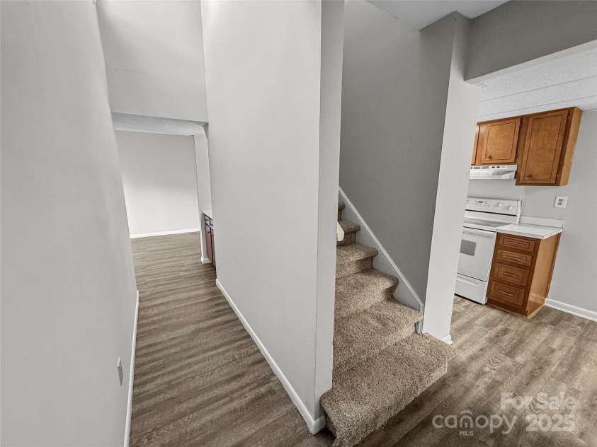 7140 Stonington Lane, Charlotte, NC 28227.  MLS# CAR4227224, YatesRealty ID 10922. 