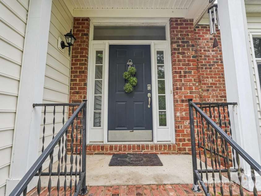 11333 Snapfinger Drive, Charlotte, NC 28277.  MLS# CAR4241632, YatesRealty ID 10923. 