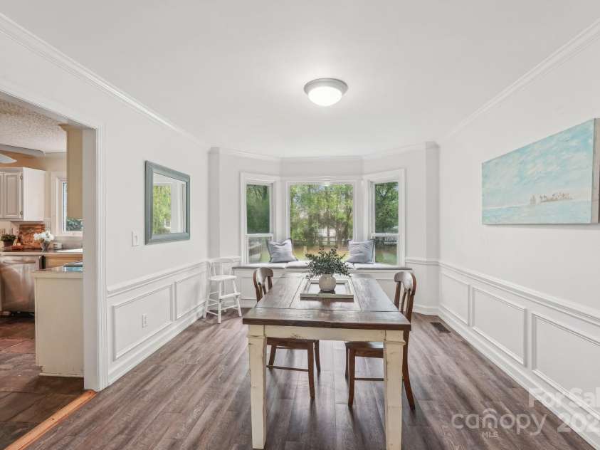 11333 Snapfinger Drive, Charlotte, NC 28277.  MLS# CAR4241632, YatesRealty ID 10923. 