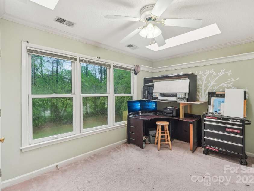 11333 Snapfinger Drive, Charlotte, NC 28277.  MLS# CAR4241632, YatesRealty ID 10923. 