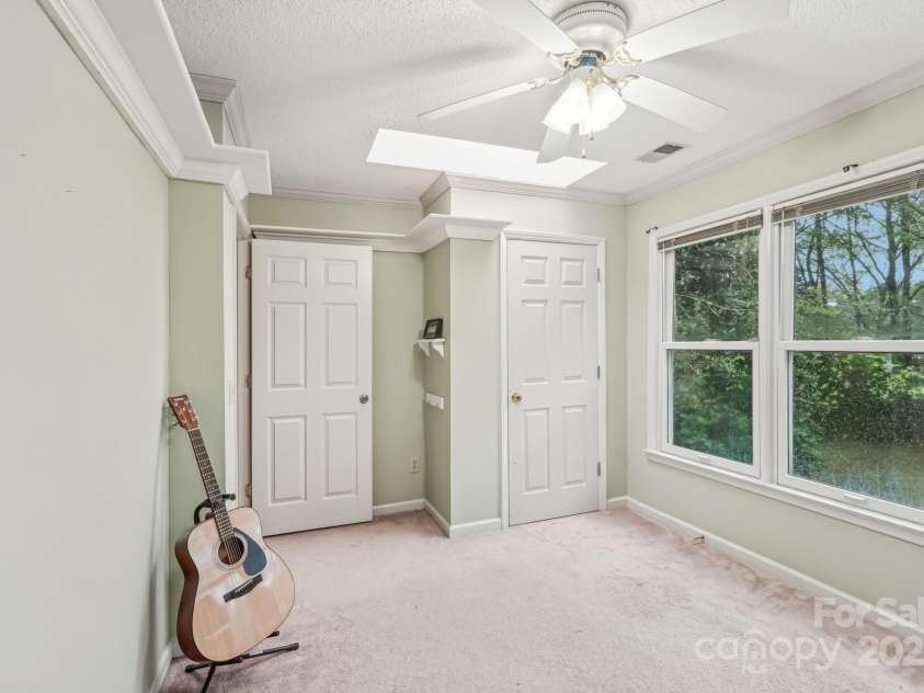 11333 Snapfinger Drive, Charlotte, NC 28277.  MLS# CAR4241632, YatesRealty ID 10923. 