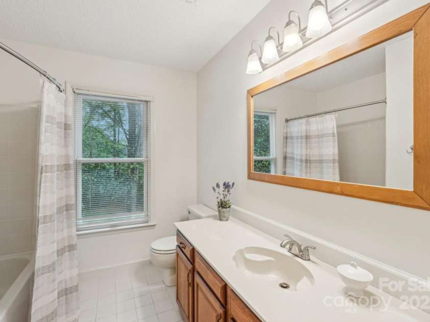 11333 Snapfinger Drive, Charlotte, NC 28277.  MLS# CAR4241632, YatesRealty ID 10923. 