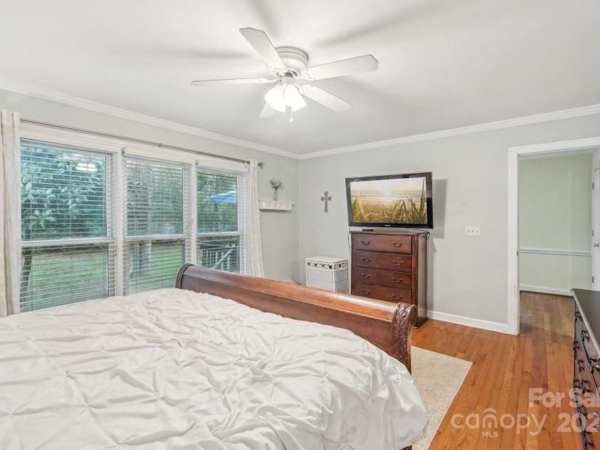 11333 Snapfinger Drive, Charlotte, NC 28277.  MLS# CAR4241632, YatesRealty ID 10923. 