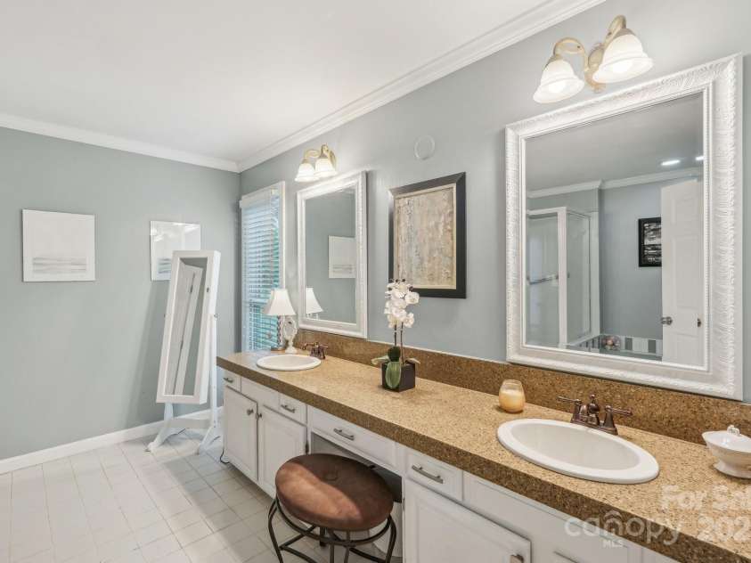 11333 Snapfinger Drive, Charlotte, NC 28277.  MLS# CAR4241632, YatesRealty ID 10923. 