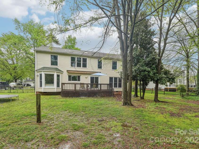 11333 Snapfinger Drive, Charlotte, NC 28277.  MLS# CAR4241632, YatesRealty ID 10923. 