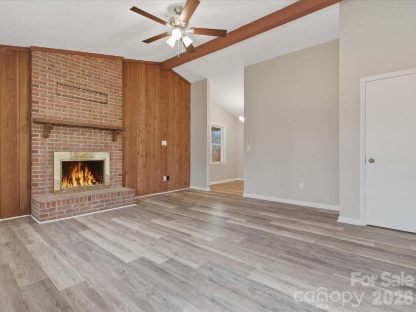 6111 Dovetail Court, Charlotte, NC 28227.  MLS# CAR4349474, YatesRealty ID 10923. 