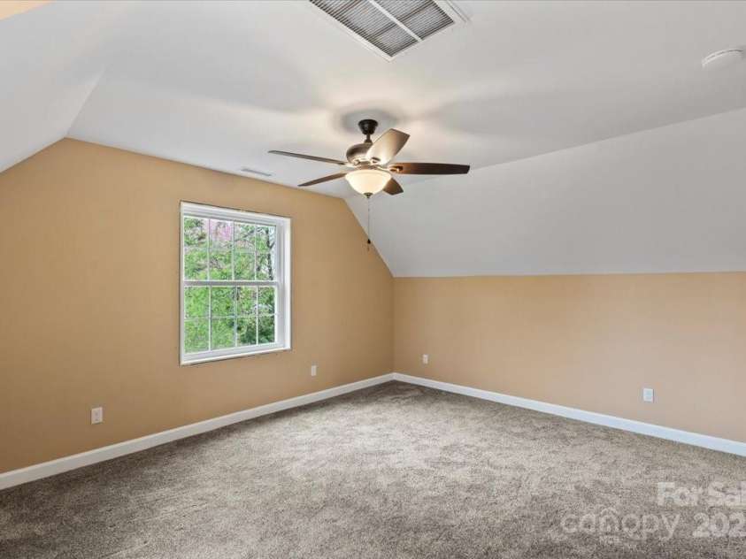 16 Derry Drive, Horse Shoe, NC 28742.  MLS# CAR4242776, YatesRealty ID 10924. 