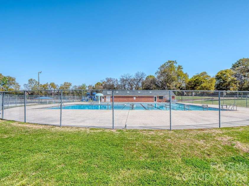 1109 Marion Street, Lancaster, SC 29720.  MLS# CAR4366462, YatesRealty ID 10925. 