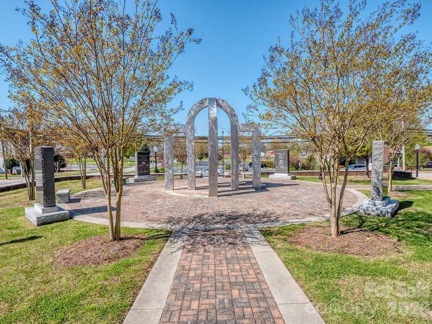 1109 Marion Street, Lancaster, SC 29720.  MLS# CAR4366462, YatesRealty ID 10925. 