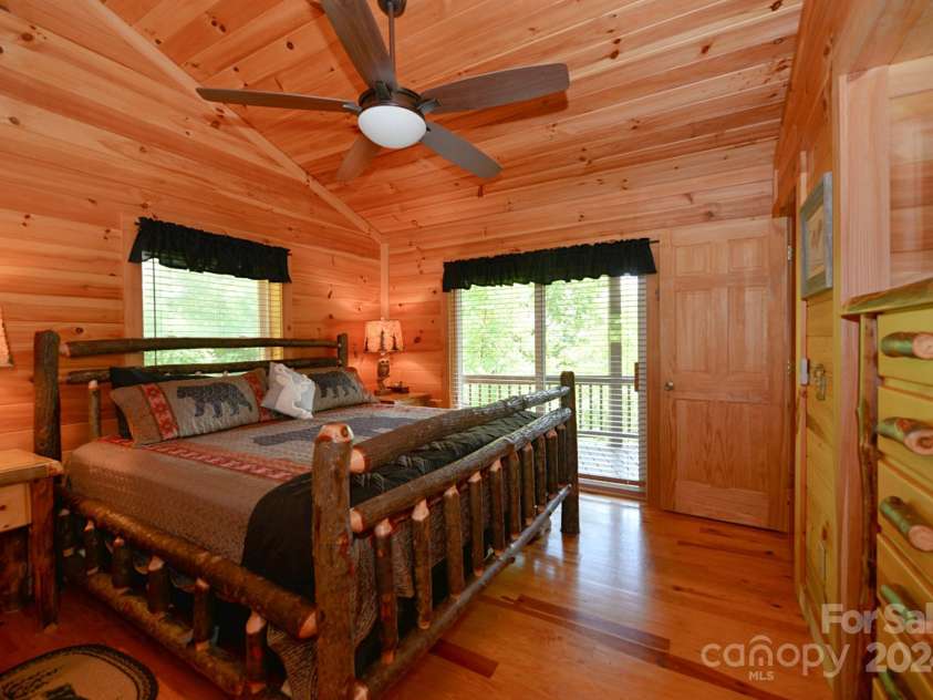 470 Bear Ridge Road, Tuckasegee, NC 28783.  MLS# CAR4159900, YatesRealty ID 10925. 