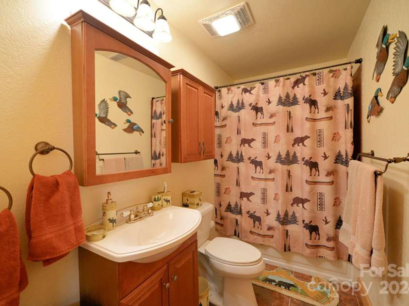 470 Bear Ridge Road, Tuckasegee, NC 28783.  MLS# CAR4159900, YatesRealty ID 10925. 