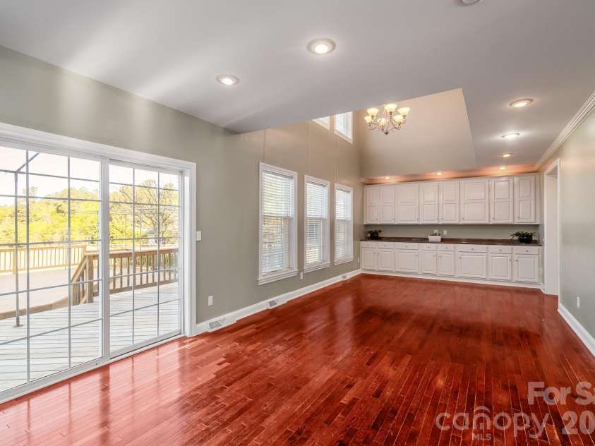 1876 Columbia Road, Chester, SC 29706.  MLS# CAR4364230, YatesRealty ID 10926. Kitchen Dining Area