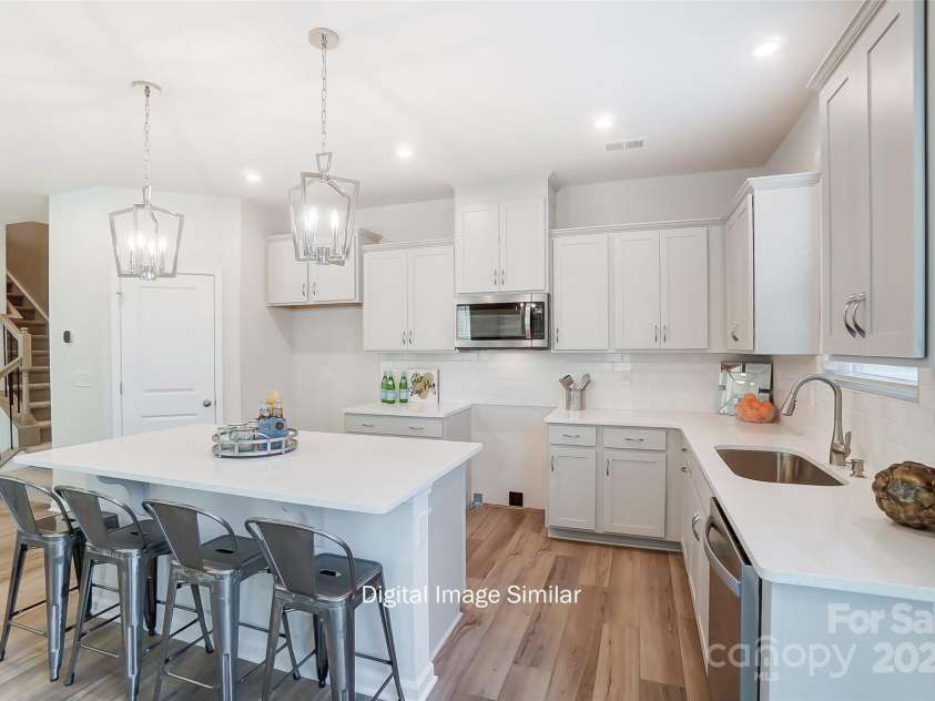 6419 Mallow Crossing Lane, Charlotte, NC 28213.  MLS# CAR4225117, YatesRealty ID 10926. 