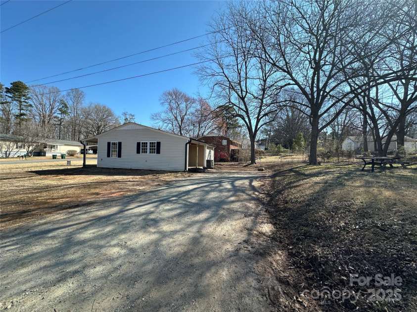 502 Maine Avenue, Bessemer City, NC 28016.  MLS# CAR4226816, YatesRealty ID 10927. 
