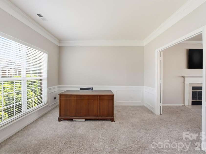 8329 Beardsley Drive, Charlotte, NC 28269.  MLS# CAR4357292, YatesRealty ID 10927. 