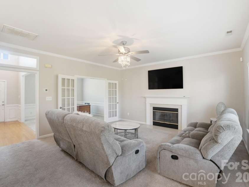 8329 Beardsley Drive, Charlotte, NC 28269.  MLS# CAR4357292, YatesRealty ID 10927. 