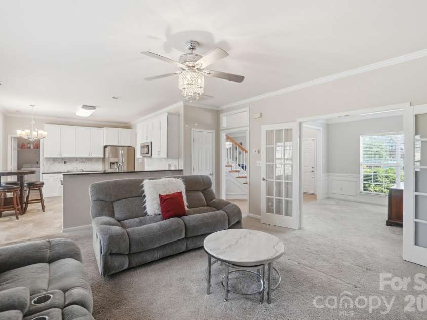 8329 Beardsley Drive, Charlotte, NC 28269.  MLS# CAR4357292, YatesRealty ID 10927. 