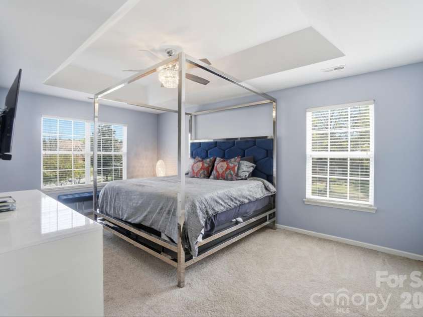 8329 Beardsley Drive, Charlotte, NC 28269.  MLS# CAR4357292, YatesRealty ID 10927. 