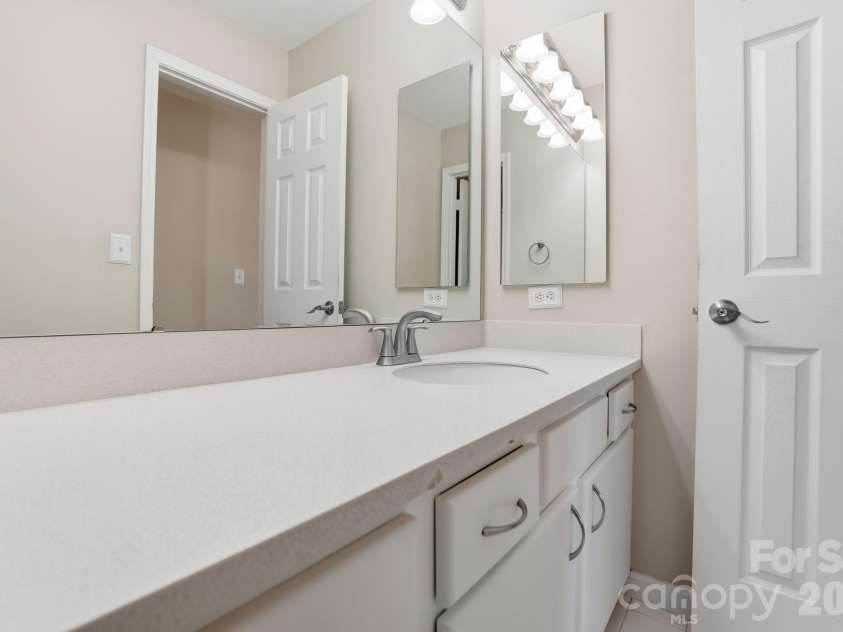 8329 Beardsley Drive, Charlotte, NC 28269.  MLS# CAR4357292, YatesRealty ID 10927. 