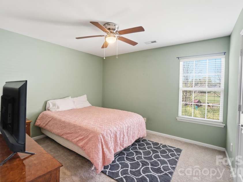 8329 Beardsley Drive, Charlotte, NC 28269.  MLS# CAR4357292, YatesRealty ID 10927. 