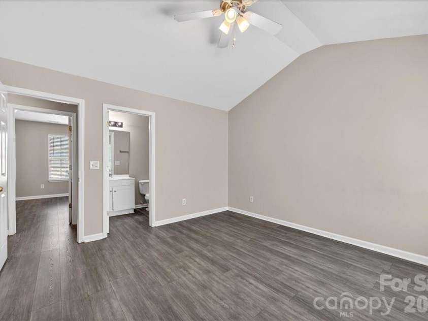 8619 Wandering Creek Way, Charlotte, NC 28227.  MLS# CAR4367292, YatesRealty ID 10929. 