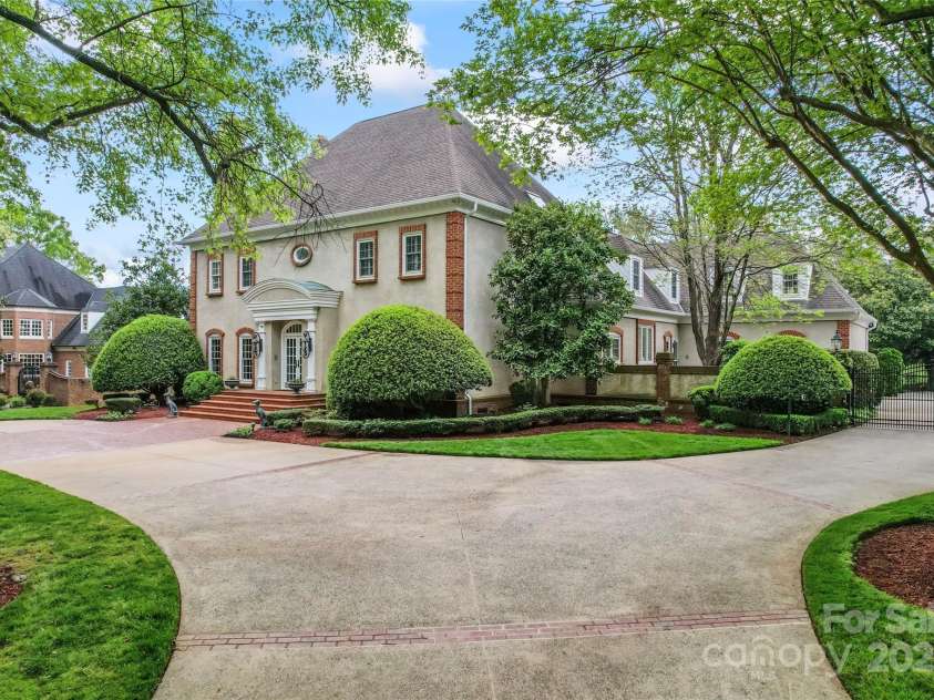 8934 Winged Bourne Drive, Charlotte, NC 28210.  MLS# CAR4245906, YatesRealty ID 10929. 