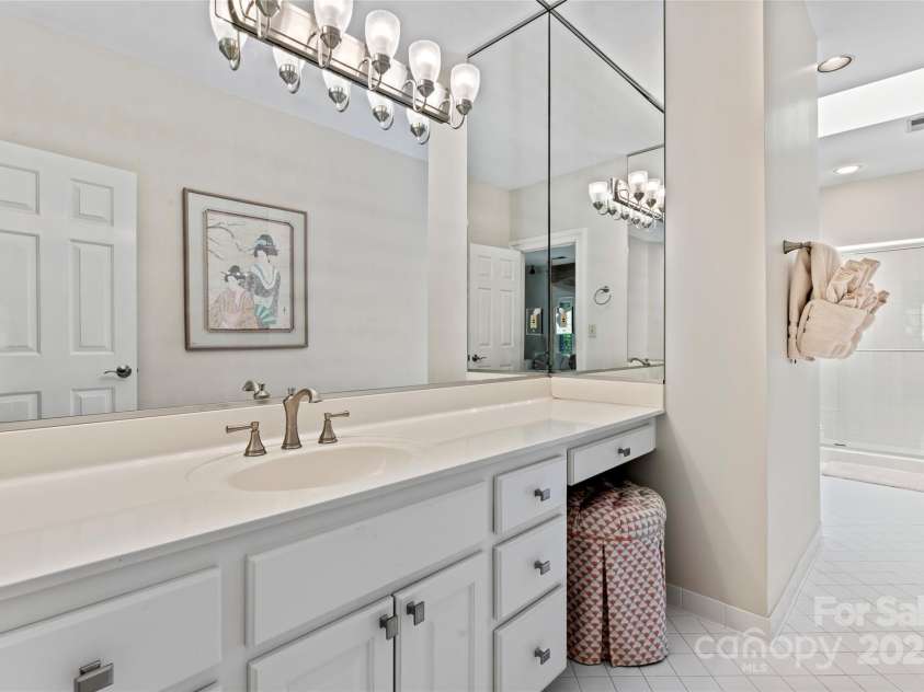 8934 Winged Bourne Drive, Charlotte, NC 28210.  MLS# CAR4245906, YatesRealty ID 10929. 