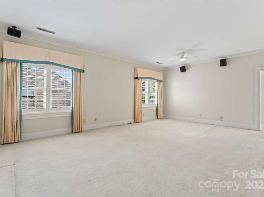 8934 Winged Bourne Drive, Charlotte, NC 28210.  MLS# CAR4245906, YatesRealty ID 10929. 