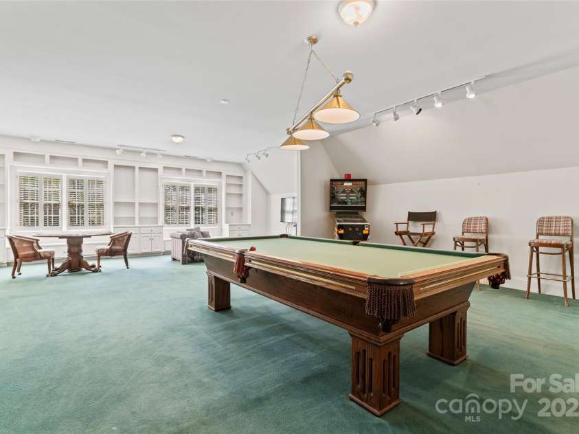 8934 Winged Bourne Drive, Charlotte, NC 28210.  MLS# CAR4245906, YatesRealty ID 10929. HUGE bonus room
