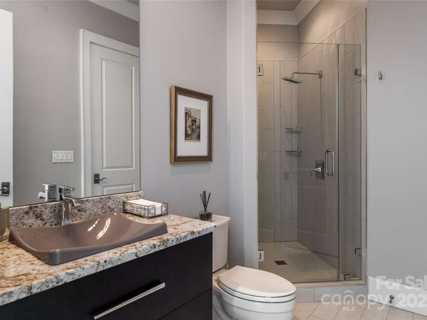 10 Fairsted Drive, Asheville, NC 28803.  MLS# CAR4307795, YatesRealty ID 1093. 