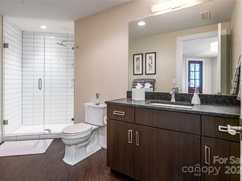 10 Fairsted Drive, Asheville, NC 28803.  MLS# CAR4307795, YatesRealty ID 1093. 