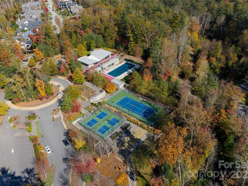 10 Fairsted Drive, Asheville, NC 28803.  MLS# CAR4307795, YatesRealty ID 1093. Ramble Living Well Center  https://ramblebiltmoreforest.com/the-ramble-amenities/