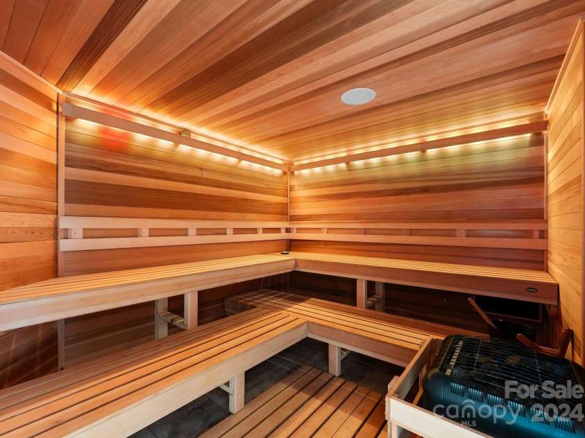 19125 Peninsula Point Drive, Cornelius, NC 28031.  MLS# CAR4180906, YatesRealty ID 1093. Sauna