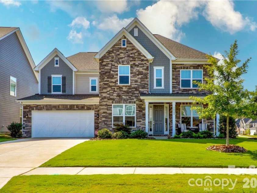 16504 Turtle Grove Terrace, Charlotte, NC 28278.  MLS# CAR4340701, YatesRealty ID 10930. 