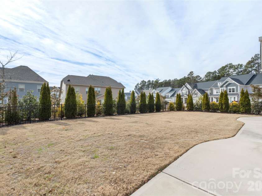 16504 Turtle Grove Terrace, Charlotte, NC 28278.  MLS# CAR4340701, YatesRealty ID 10930. 