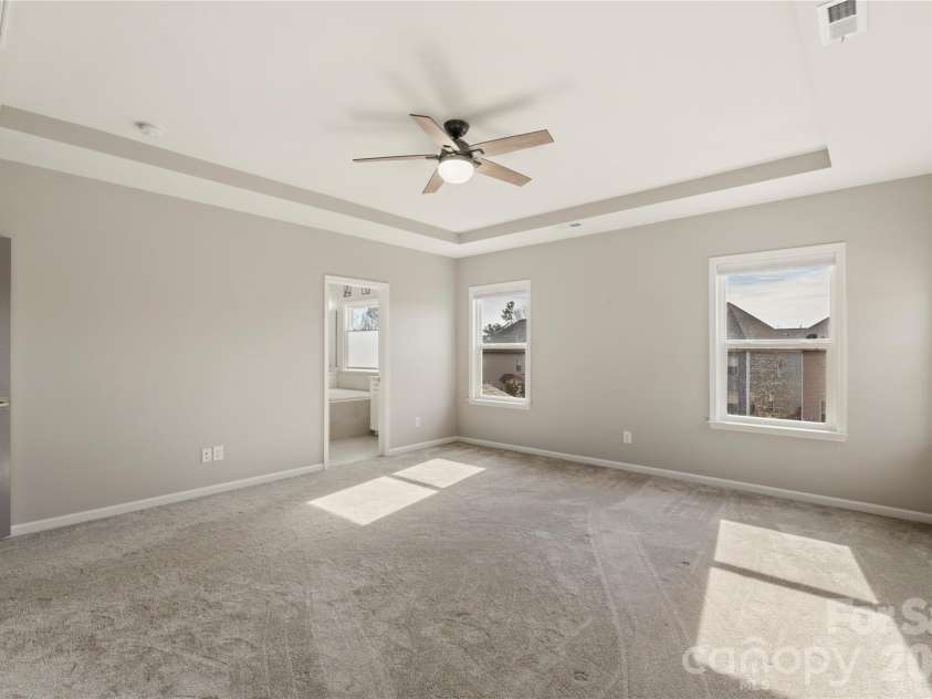 16504 Turtle Grove Terrace, Charlotte, NC 28278.  MLS# CAR4340701, YatesRealty ID 10930. 