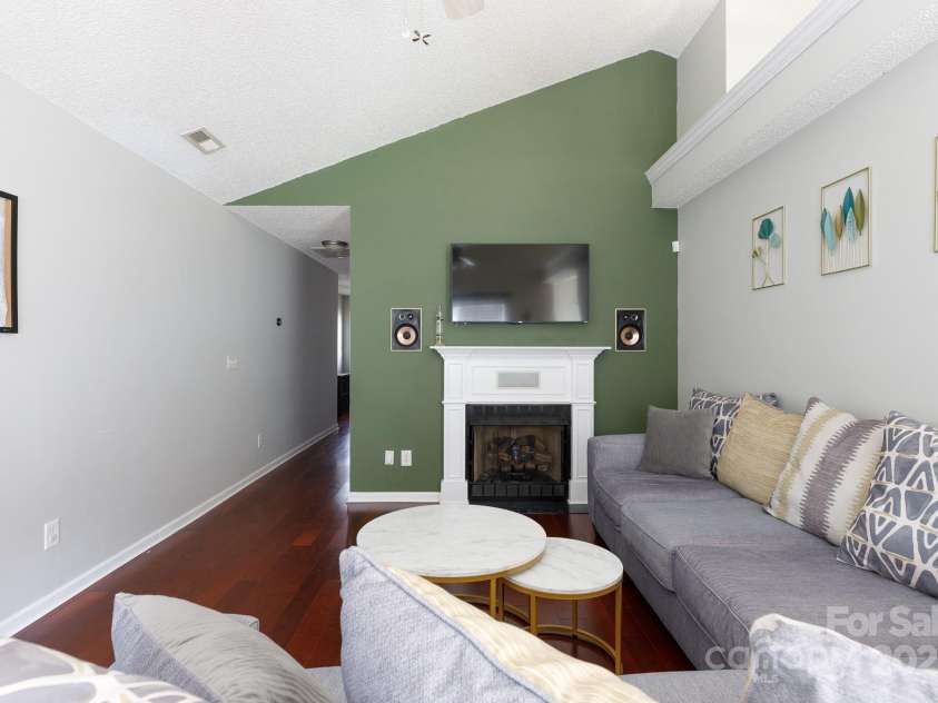 5015 Drake Pond Lane, Rock Hill, SC 29732.  MLS# CAR4243941, YatesRealty ID 10930. 