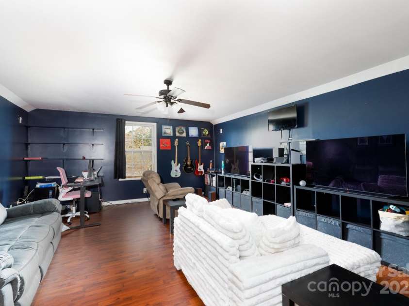 5015 Drake Pond Lane, Rock Hill, SC 29732.  MLS# CAR4243941, YatesRealty ID 10930. 