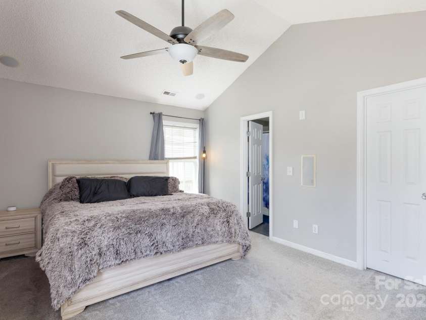 5015 Drake Pond Lane, Rock Hill, SC 29732.  MLS# CAR4243941, YatesRealty ID 10930. 