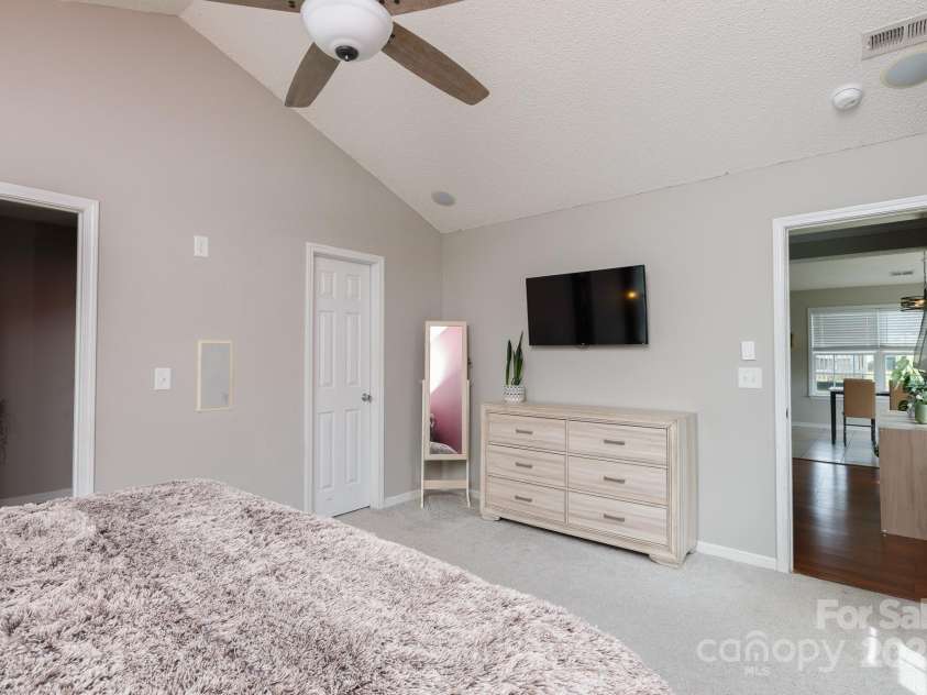 5015 Drake Pond Lane, Rock Hill, SC 29732.  MLS# CAR4243941, YatesRealty ID 10930. 