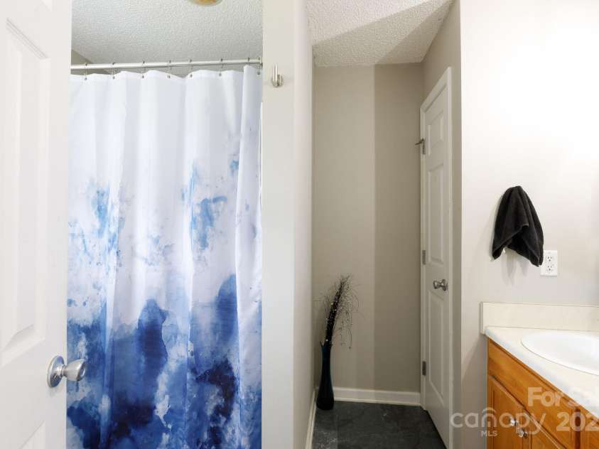 5015 Drake Pond Lane, Rock Hill, SC 29732.  MLS# CAR4243941, YatesRealty ID 10930. 