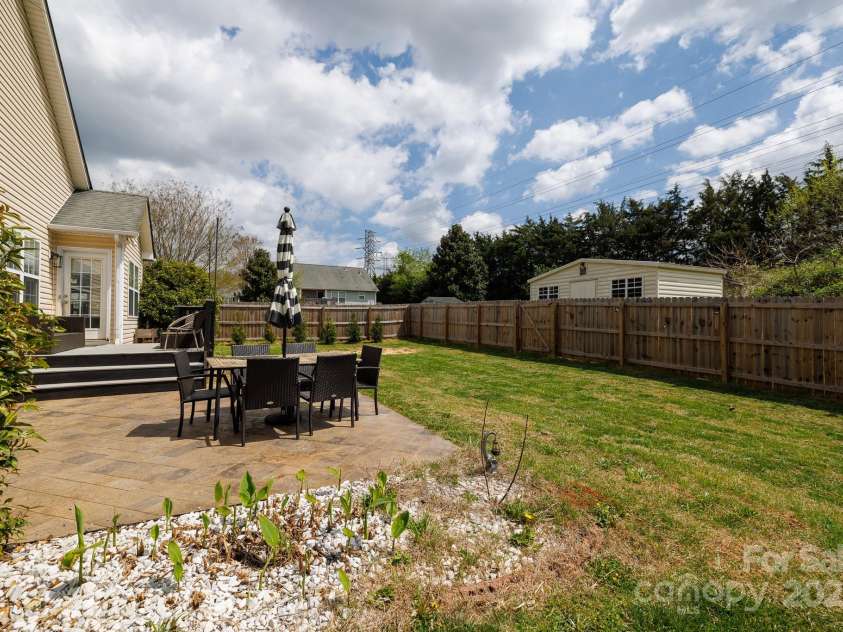 5015 Drake Pond Lane, Rock Hill, SC 29732.  MLS# CAR4243941, YatesRealty ID 10930. 