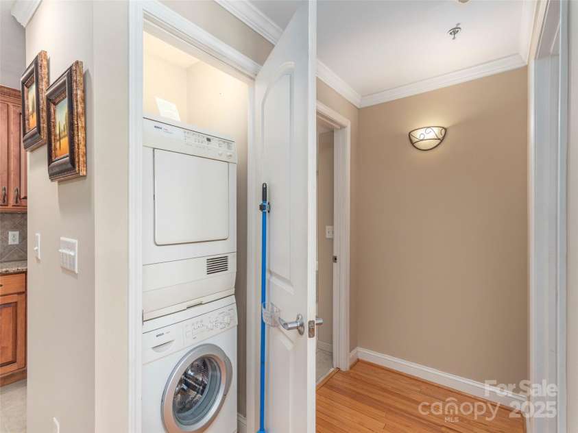 330 Bowling Park Road, Asheville, NC 28803.  MLS# CAR4217187, YatesRealty ID 10931. In room washer and dryer