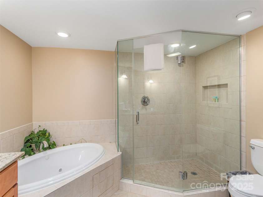 330 Bowling Park Road, Asheville, NC 28803.  MLS# CAR4217187, YatesRealty ID 10931. Large shower