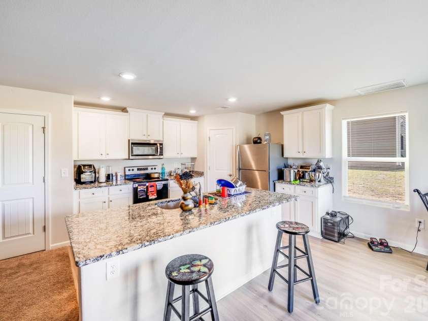 611 Maddox Drive, Shelby, NC 28152.  MLS# CAR4281912, YatesRealty ID 10931. 