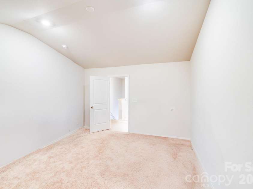 611 Maddox Drive, Shelby, NC 28152.  MLS# CAR4281912, YatesRealty ID 10931. 